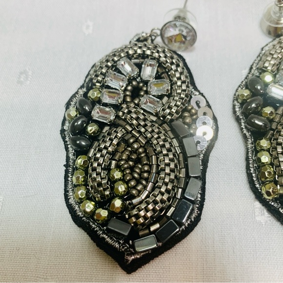 Unique Silver Beaded Sequin Rhinestone Large Post Earrings Black Suede Backing - Picture 3 of 11